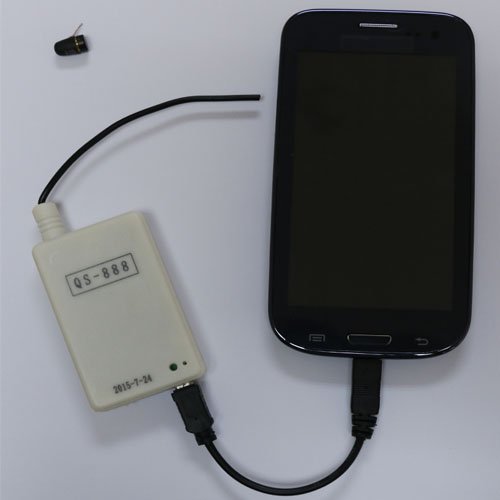 Un spécialisé sur un écouteur 